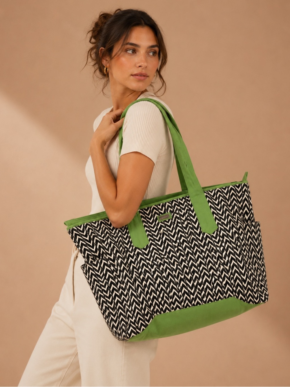 Ame & Lulu Chevron Tote Gym Tennis Pickleball Beach Travel Bag